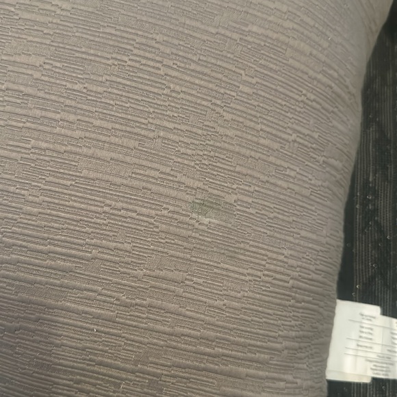 Decorative pillow Gray couture bu Commonwealth - Picture 5 of 7